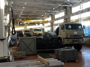 俄羅斯研制新型無人炮塔裝甲車 總統普京前往視察